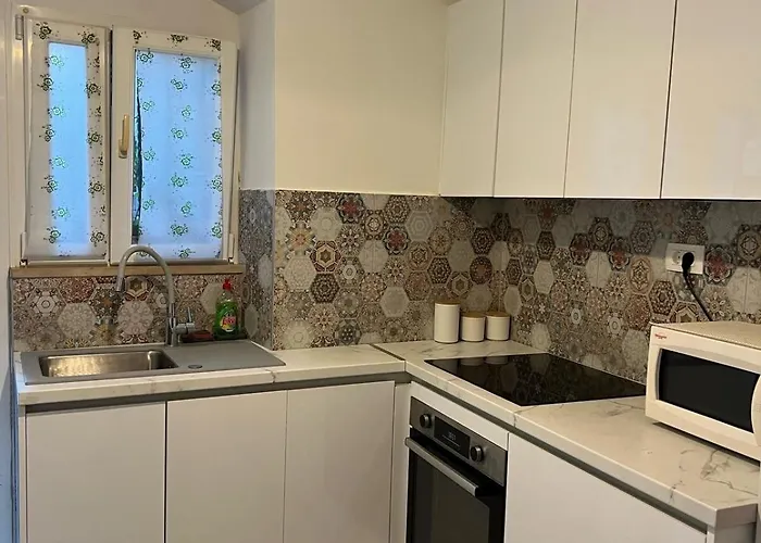 Sweet In The Old Center Of Varos *